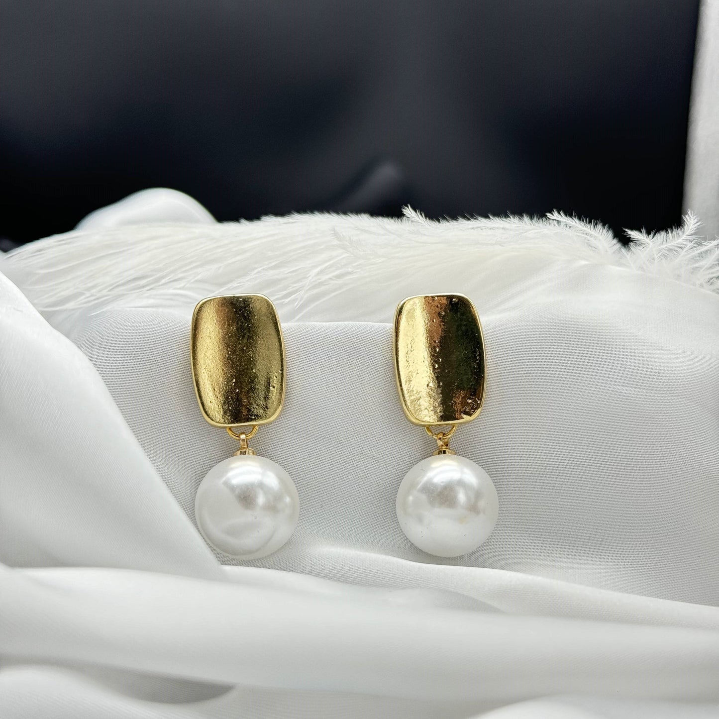 Sophiya Earring