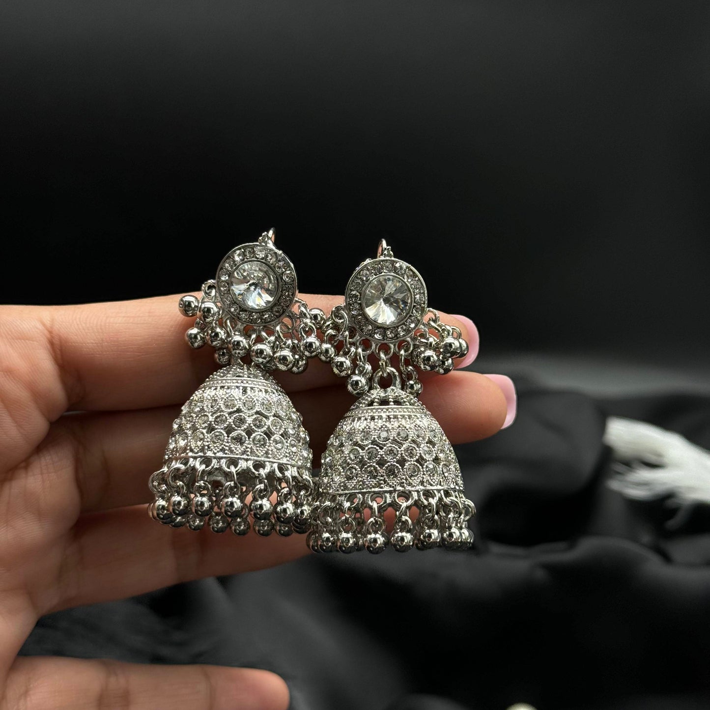 Laila Jhumki