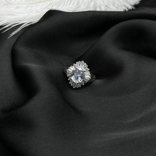 Zircon Beauty Ring